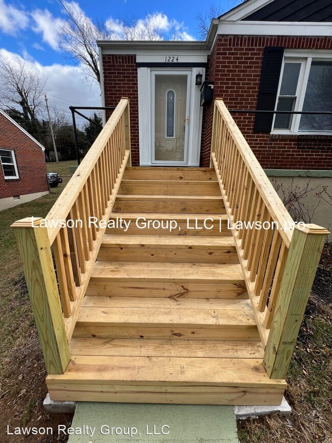 Foto del edificio - 3 br, 1 bath House - 1224 Belleview Ave SE