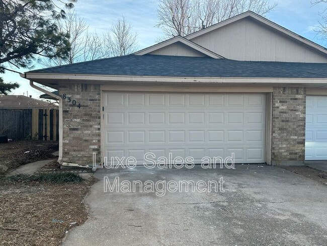 Photo - 8304 NW 8th St House