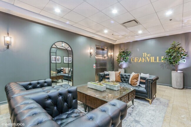 Foto del edificio - 1134 W Granville Ave