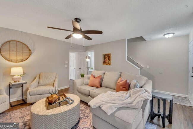 Foto del edificio - 4521 Coopers Creek Cir SE