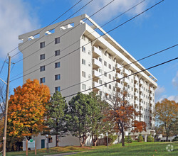 Building Photo - Emerald Tower