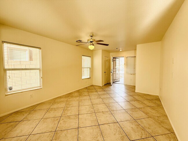 Foto del edificio - Coming Soon-Charming Home In Aliante-Make ...