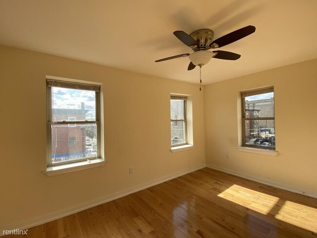 Foto del edificio - 1537 Christian St