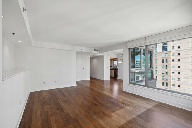 Building Photo - 239 Brannan St
