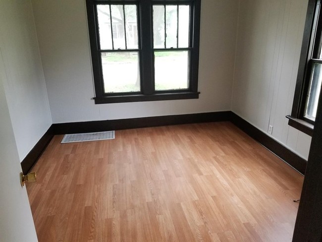 Foto del edificio - 712 W Franklin St