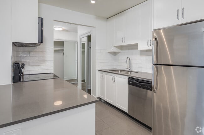 2BR, 1BA - 999SF - Kitchen - Lougheed Village - Lougheed Lodge