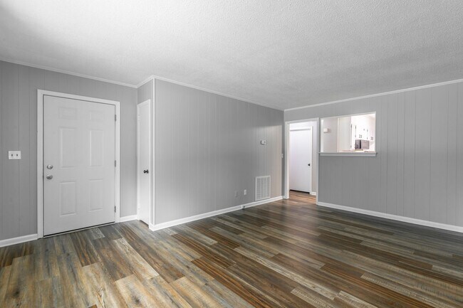 Building Photo - 726-728-728 State Line Rd