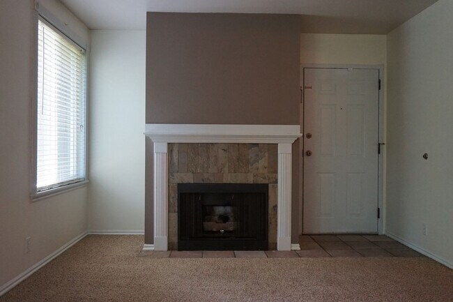 Building Photo - Cozy South Salt Lake 2 Bedroom 1 Bath