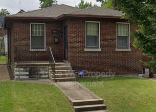 Building Photo - 3704 Taft Ave