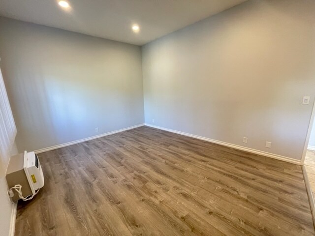 Foto del edificio - 1518 Hazelwood Ave