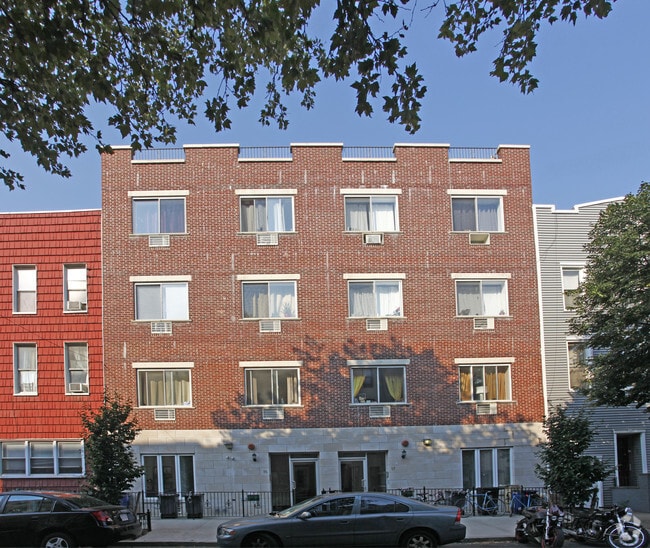 Building Photo - 15-17 Judge St