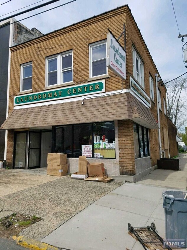 Primary Photo - 101 S Midland Ave
