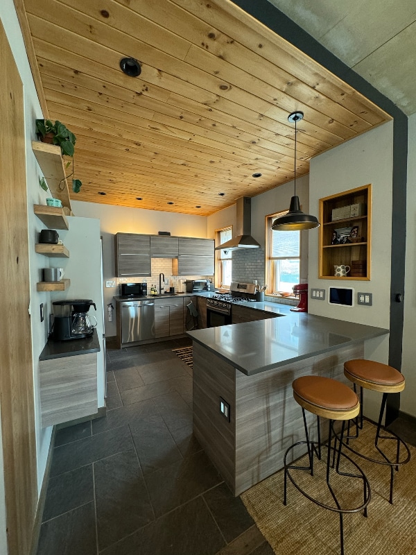 Building Photo - 157 43rd St