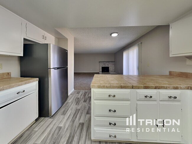 Building Photo - 4960 Spring Drive Reno NV