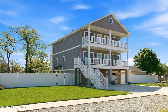 Foto del edificio - 632 Drum Point Rd