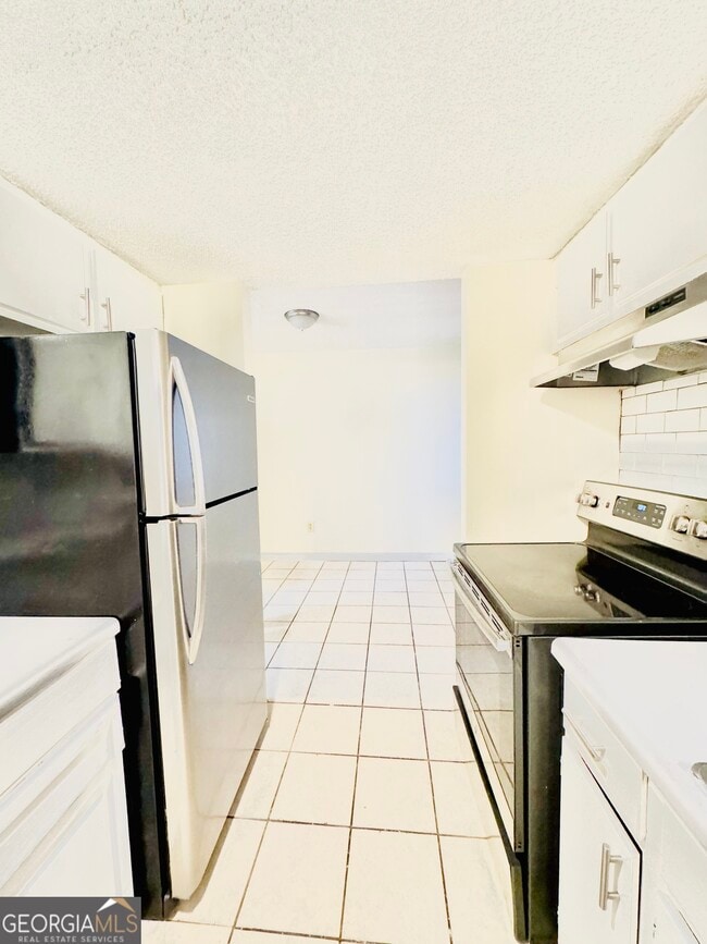 Foto del edificio - 4755 Yates Rd