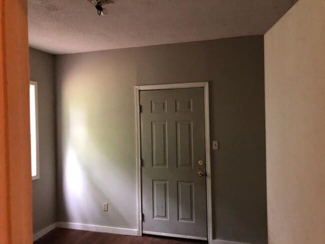Bedroom - 330 King St