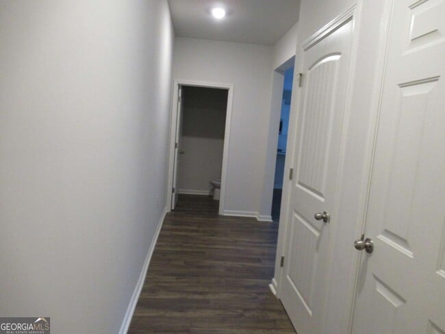 Building Photo - 16 Robinson Ridge