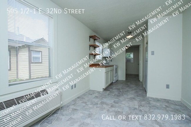 Foto del edificio - 505 1/2-1 E. 32Nd Street-