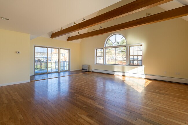 Foto del edificio - 4 Pheasant Ct