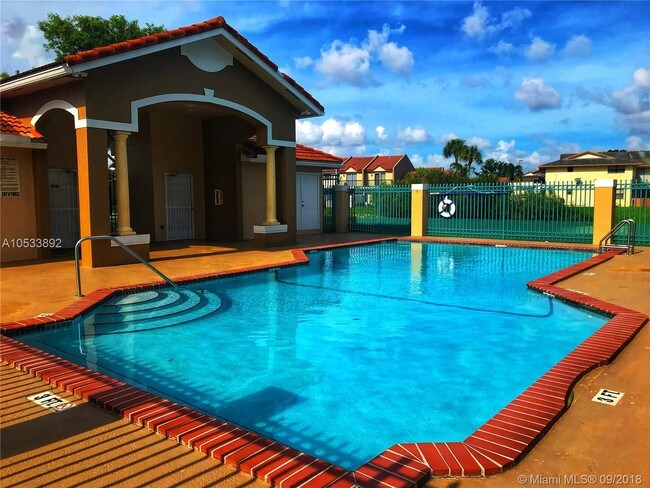 Foto del edificio - 6725 SW 130th Pl