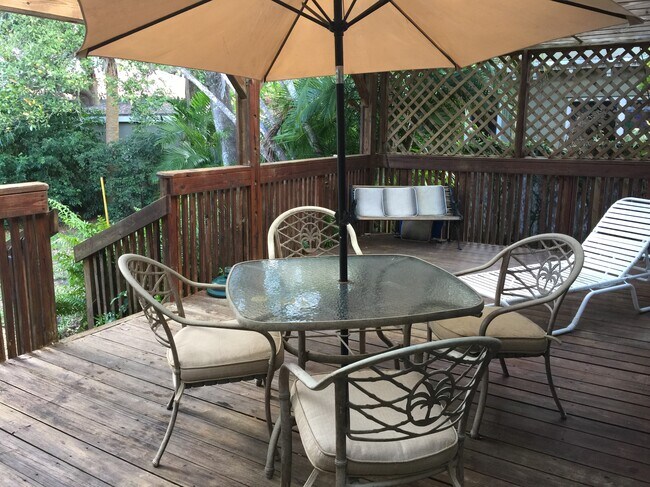 Foto del edificio - 1307 SW 18th Ct