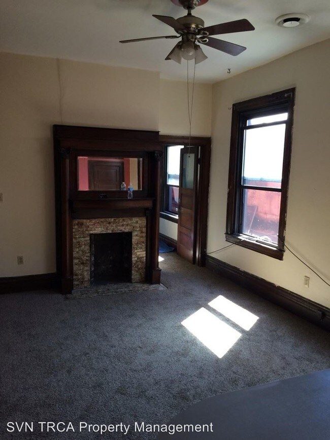 Building Photo - 1309 E Carson St