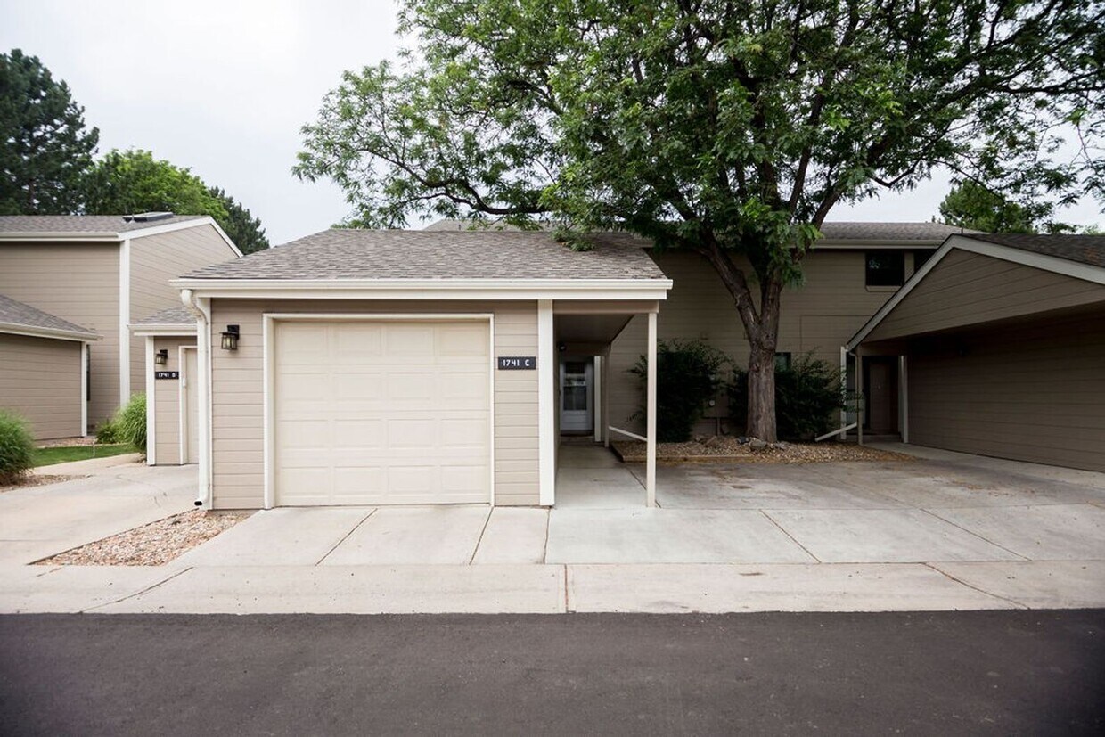 Primary Photo - 1741 Brookhaven Cir E