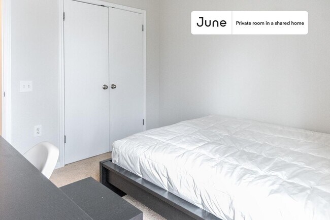 Foto del edificio - Room in Shared 5 bed/2 bath home