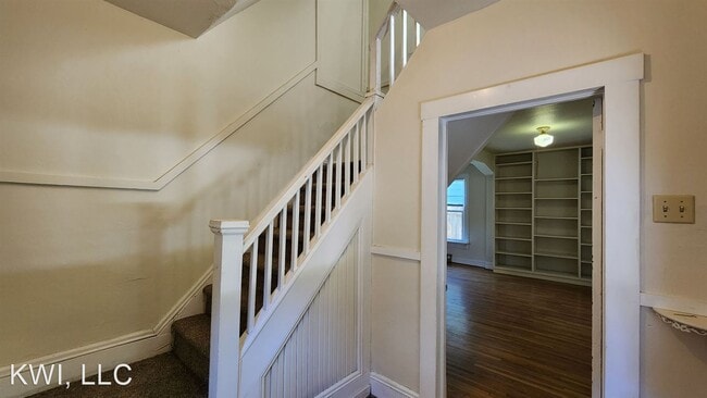 Building Photo - 2 br, 1 bath House - 1212 W 14th Ave