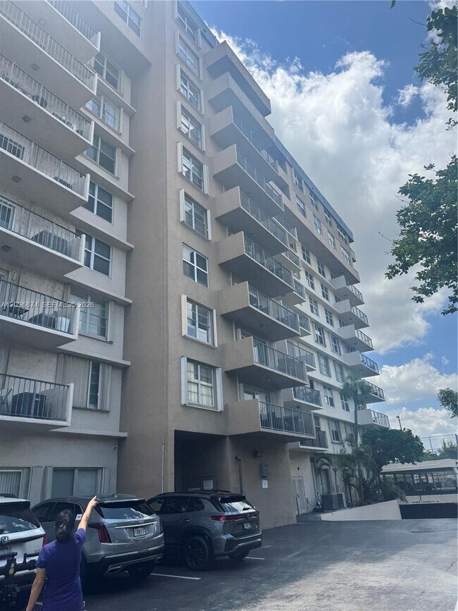 Foto del edificio - 1625 SE 10th Ave