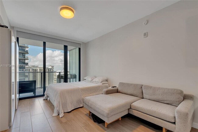 Foto del edificio - 1010 Brickell Ave