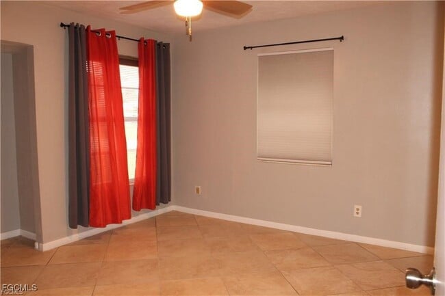 Foto del edificio - 1604 Ridgecrest St