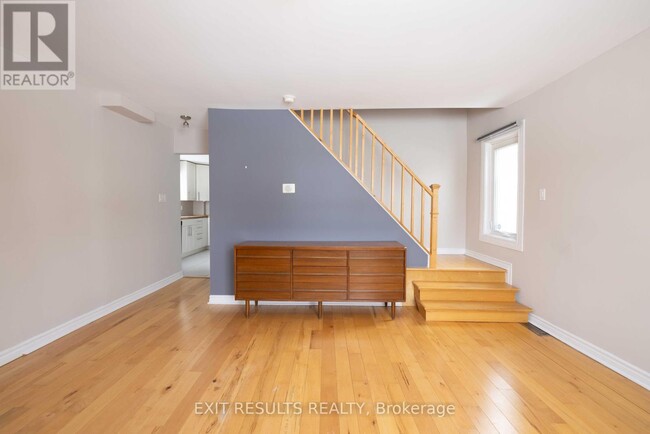 Building Photo - 292 Richelieu Ave