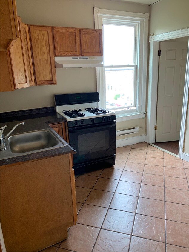 Foto principal - 5748 Chestnut St