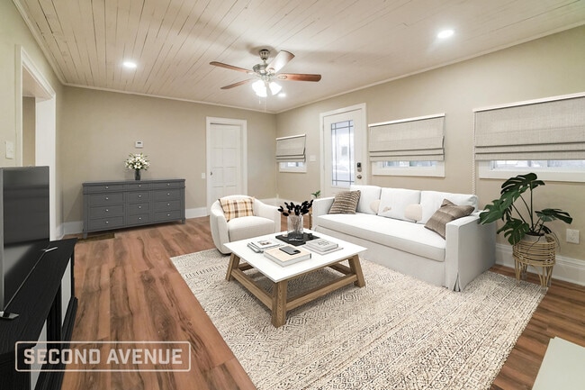 Building Photo - 203 Maple St