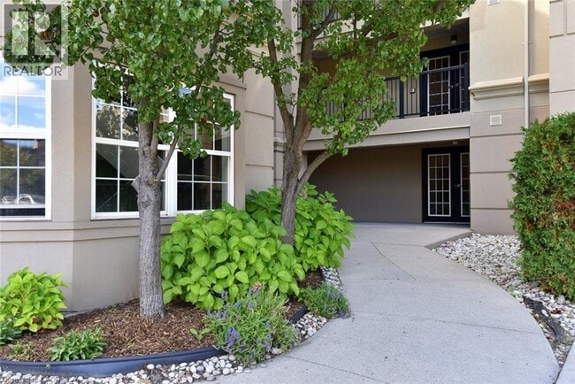 Building Photo - 2035 Appleby Line