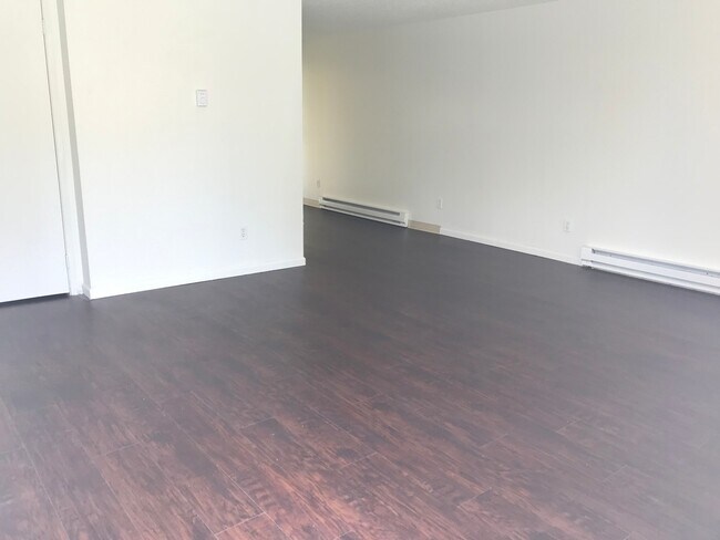 Foto del edificio - 1003 E Jackson Ave