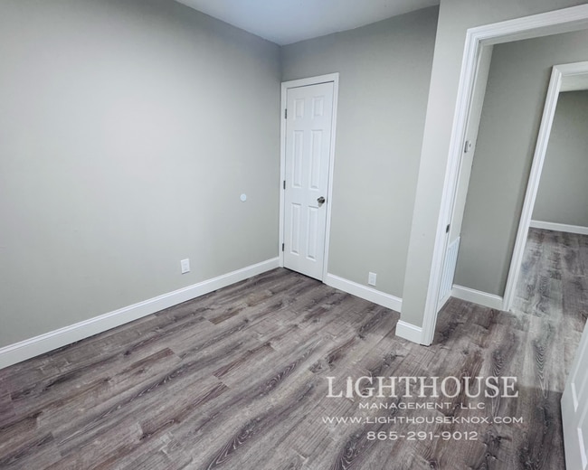 Building Photo - 2 Bedroom Duplex