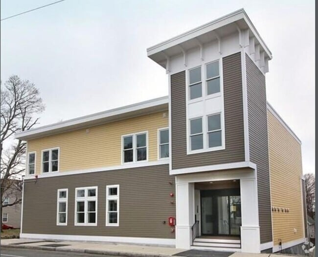 Building Photo - 150 Green St