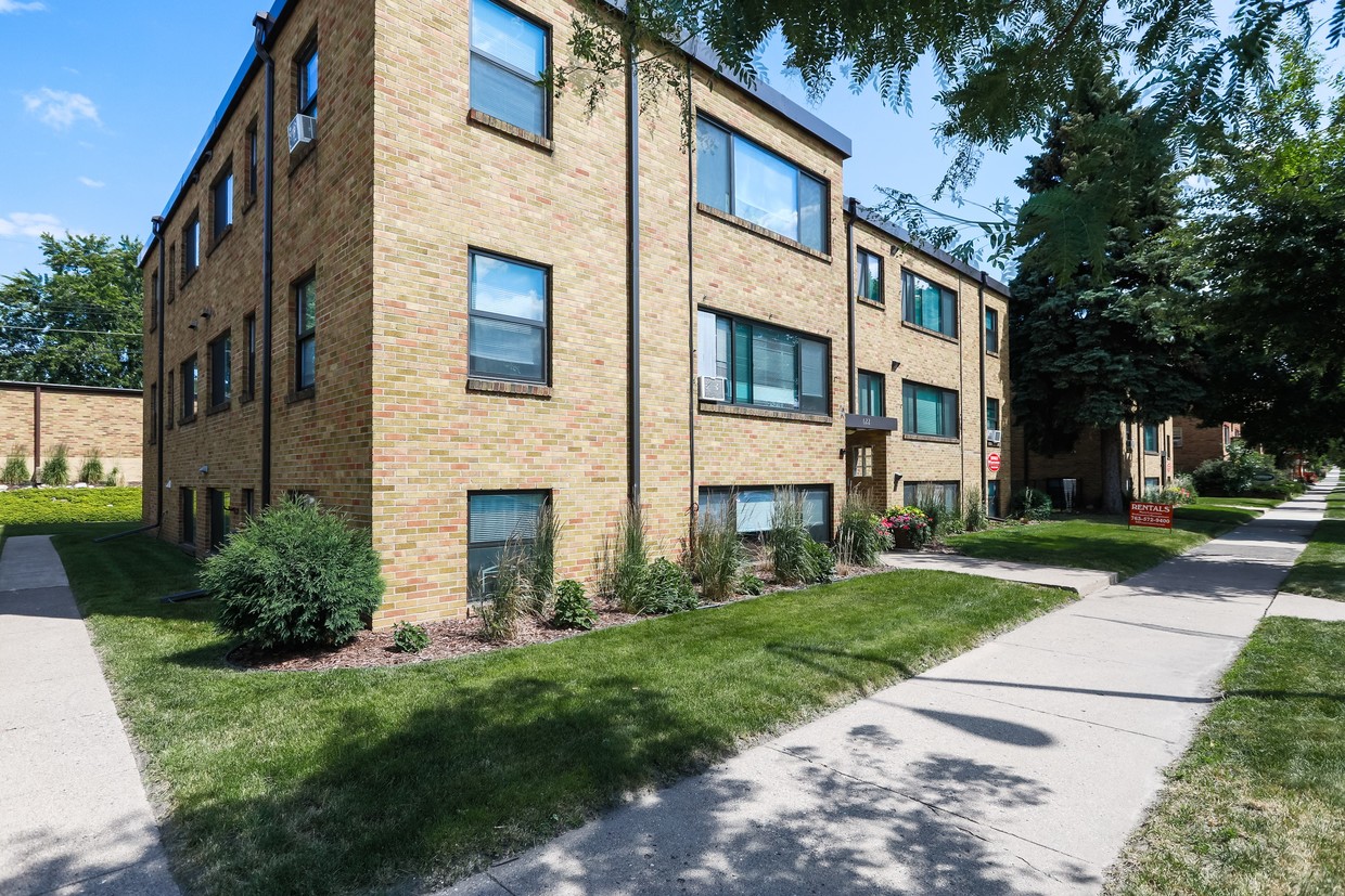 South Snelling Villas - Apartments in Saint Paul, MN | Apartments.com