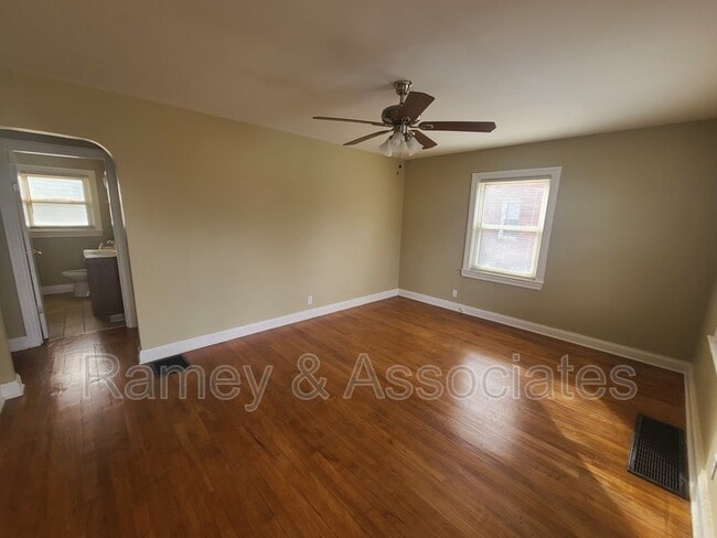 Foto del edificio - 1627 Catalpa St