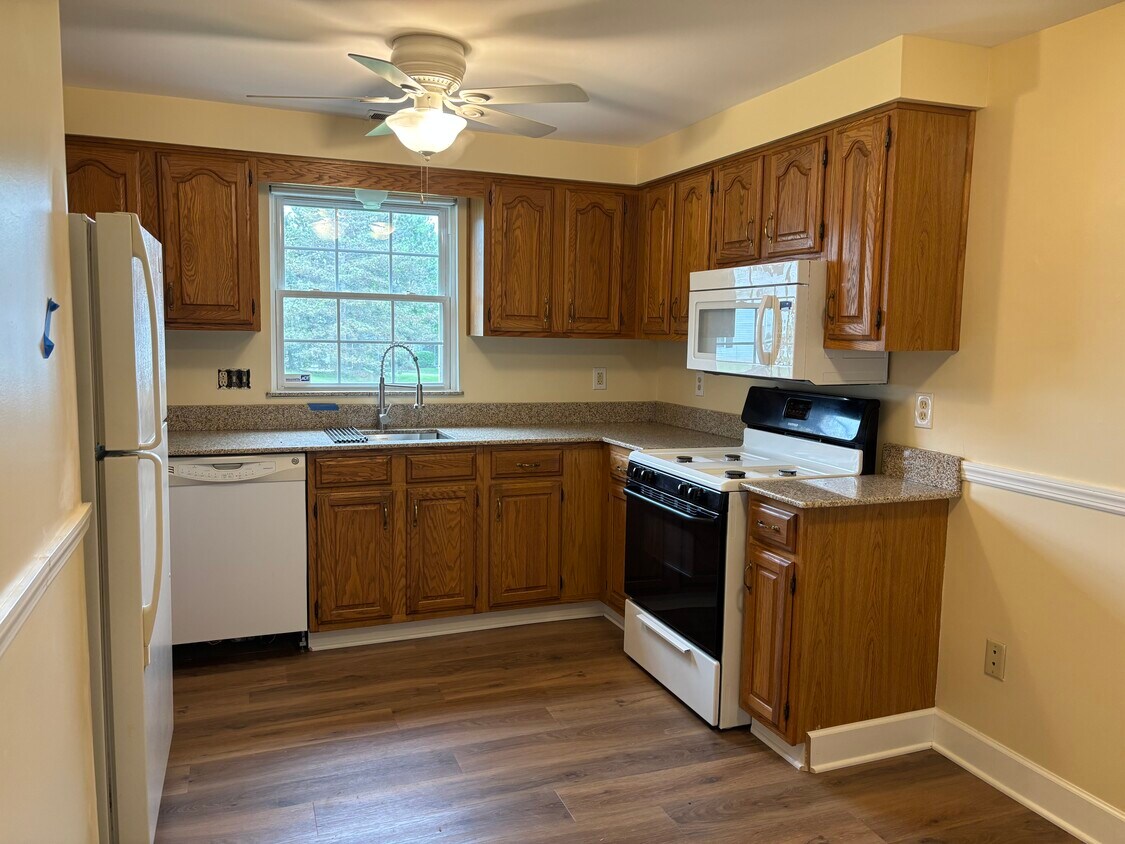 Foto principal - 32A Chestnut Ct