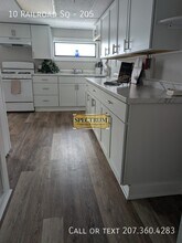 Building Photo - 10 Railroad Square