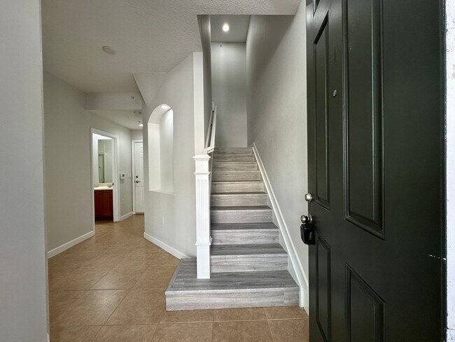 Building Photo - 2779 Ravella Way