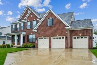 Building Photo - 5808 Savannah Dr