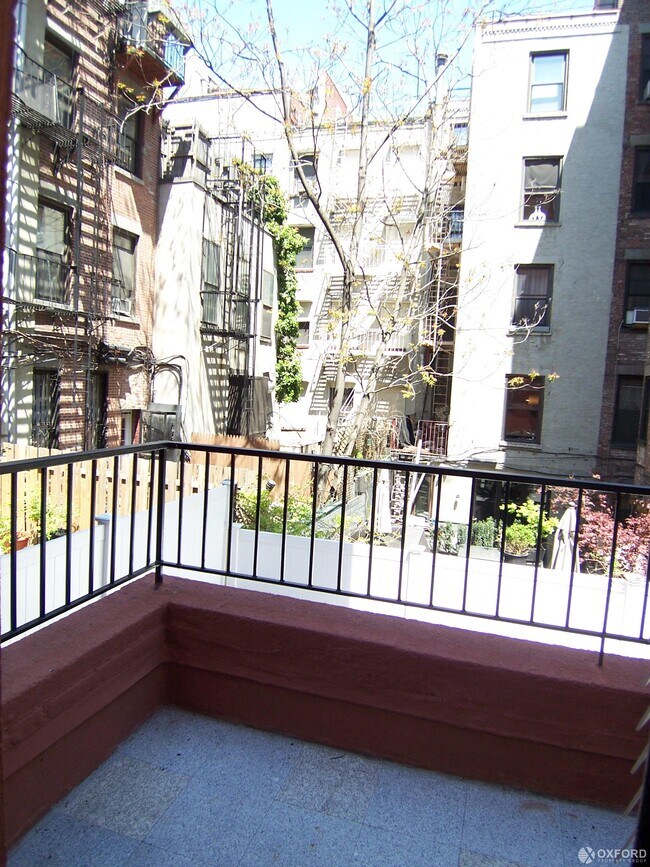 Building Photo - 461 West 49th Street