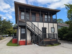Building Photo - 2818 Herschel St
