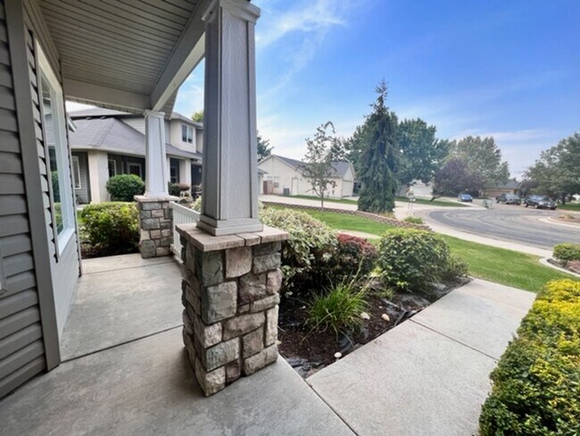 Foto del edificio - 13037 W Peachleaf Ct