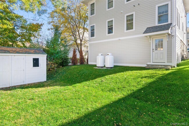 Foto del edificio - 33 Devoe St